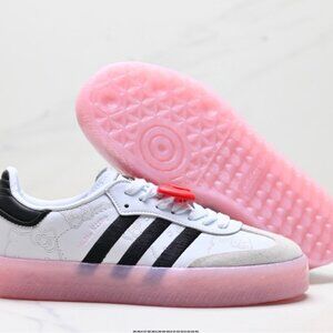 Adidas hello kitty Samba brand new